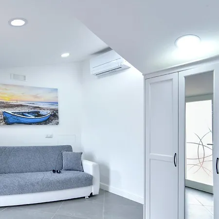 Relais Cacace By Interhome